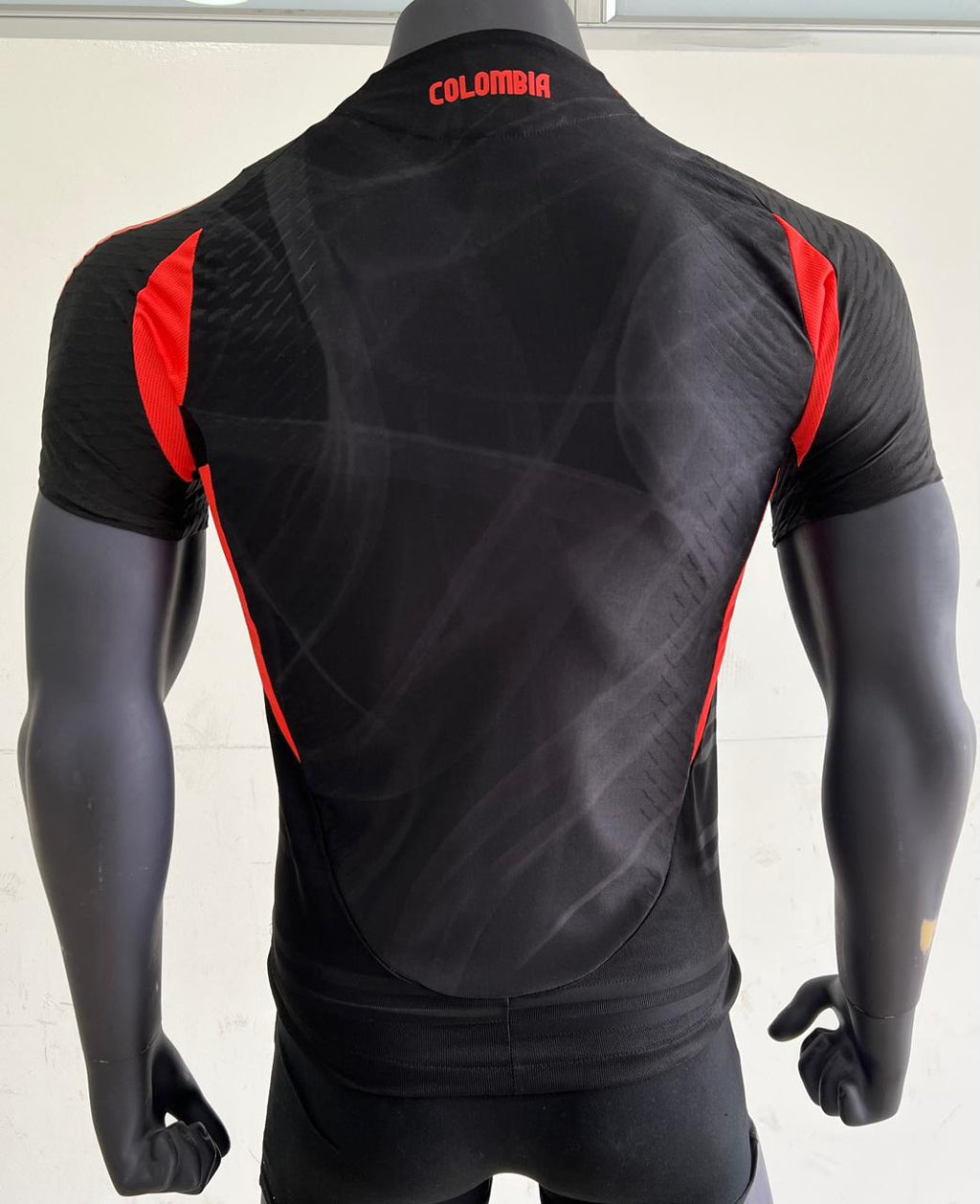 CAMISETA COLOMBIA NEGRA PLAYER 2025