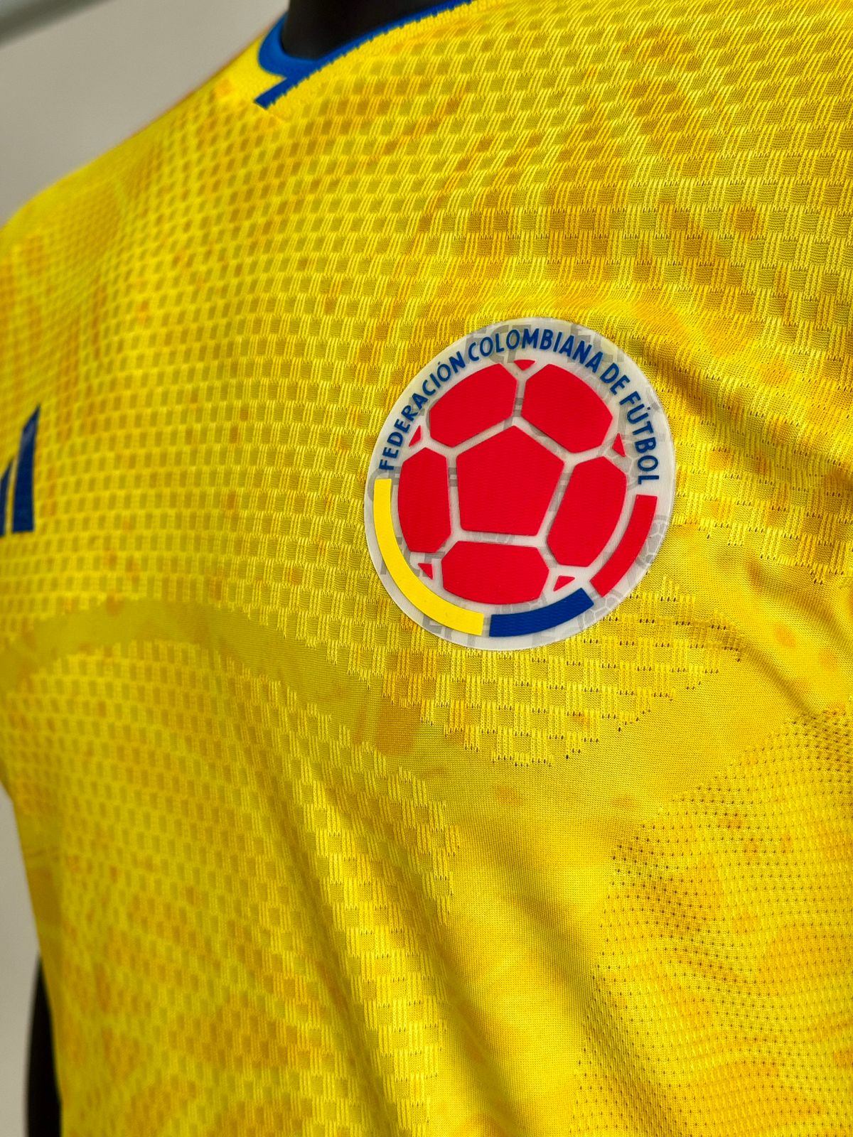 NUEVA CAMISETA OFICIAL - COLOMBIA MUNDIAL 2026